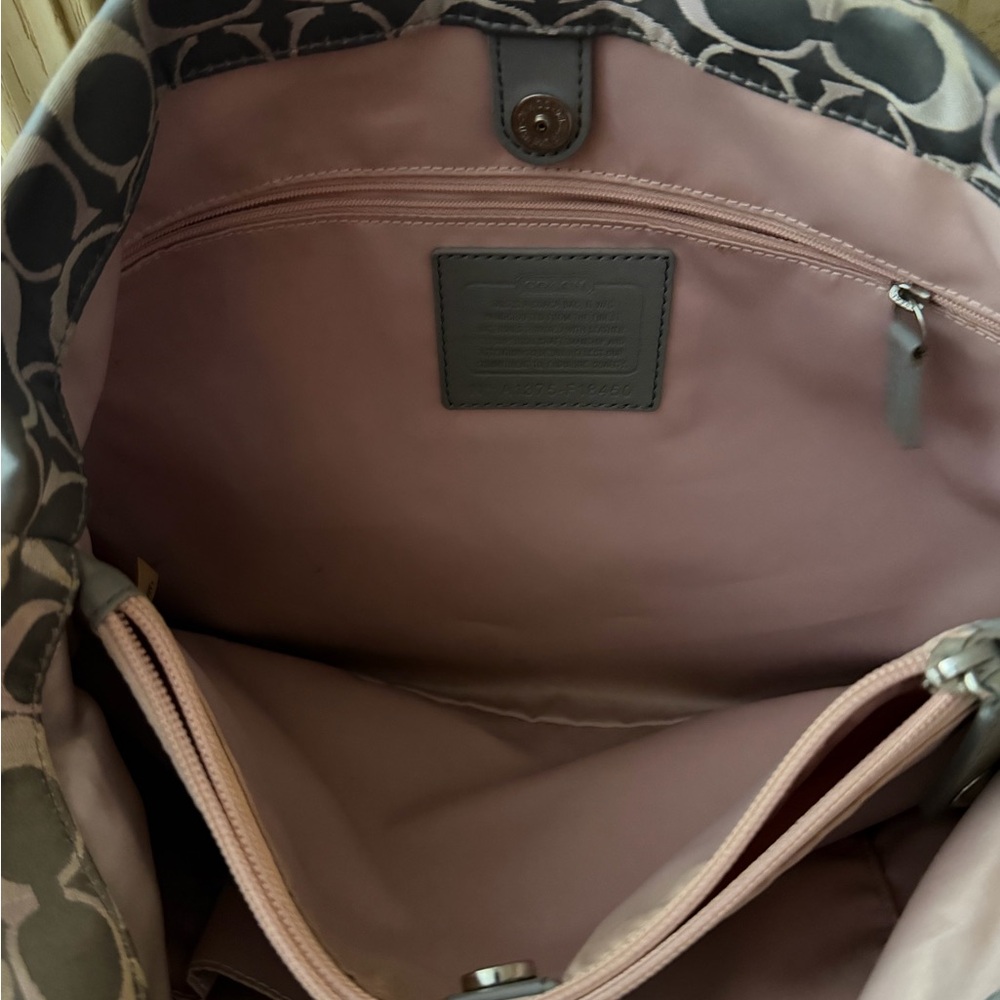 Coach Tote in Gray and Purple - Picture 8 of 9